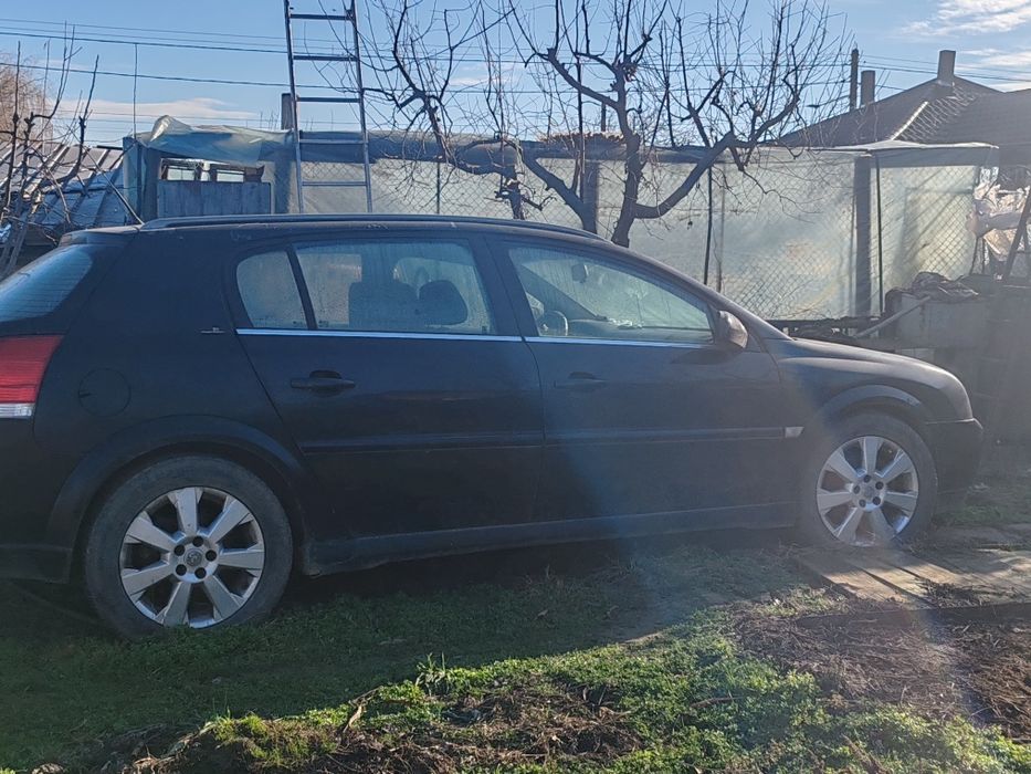 Vând mașină Opel Vectra signum, stare buna! Pentru piese de schimb!