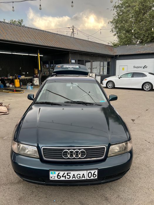Машина,ауди а4 б5