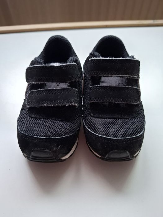 Adidasi băiețel. Stare buna