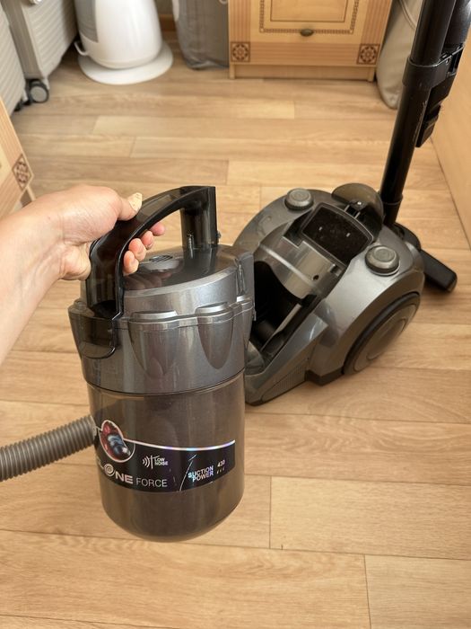 Пылесос Artel cyclone 2000W