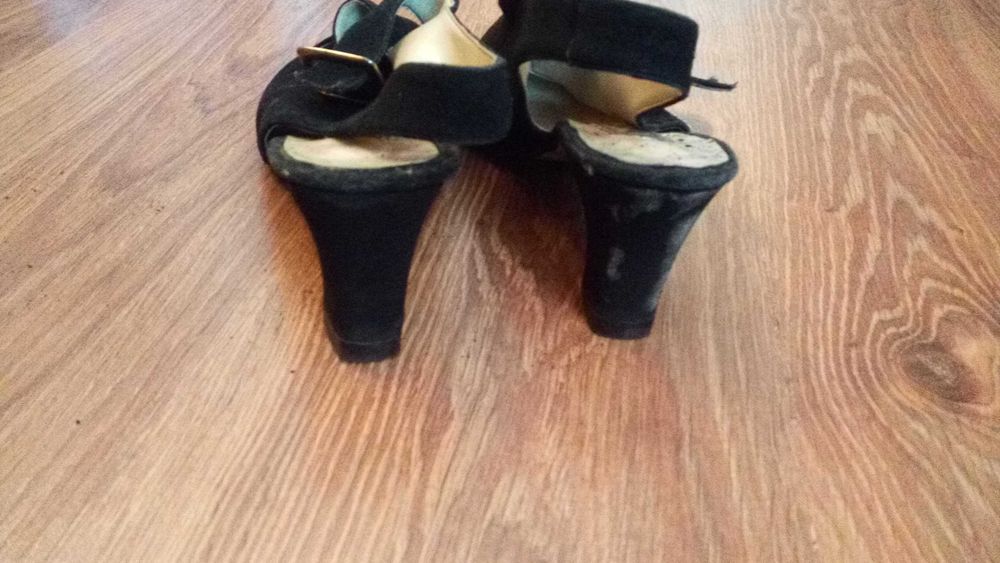 Аёллар кийими 50-52размер донаси 80минг сум+туфли Италия БЕПУЛ