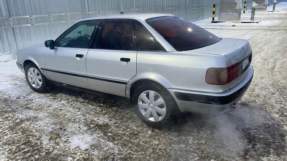 Продам ауди 80 в4 автомат