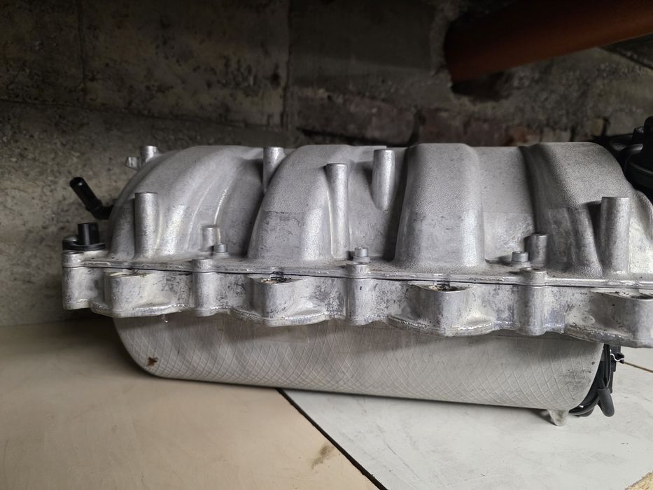 Mercedes 273 всмукателен колектор