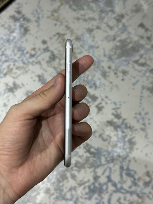 iPhone se 2020 64 gb