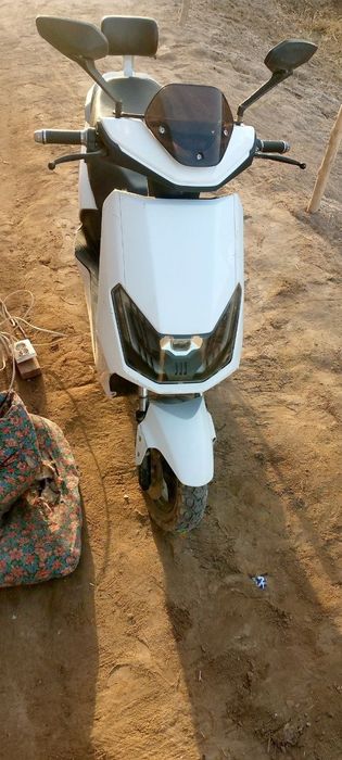 Elektr Skuter sotiladi