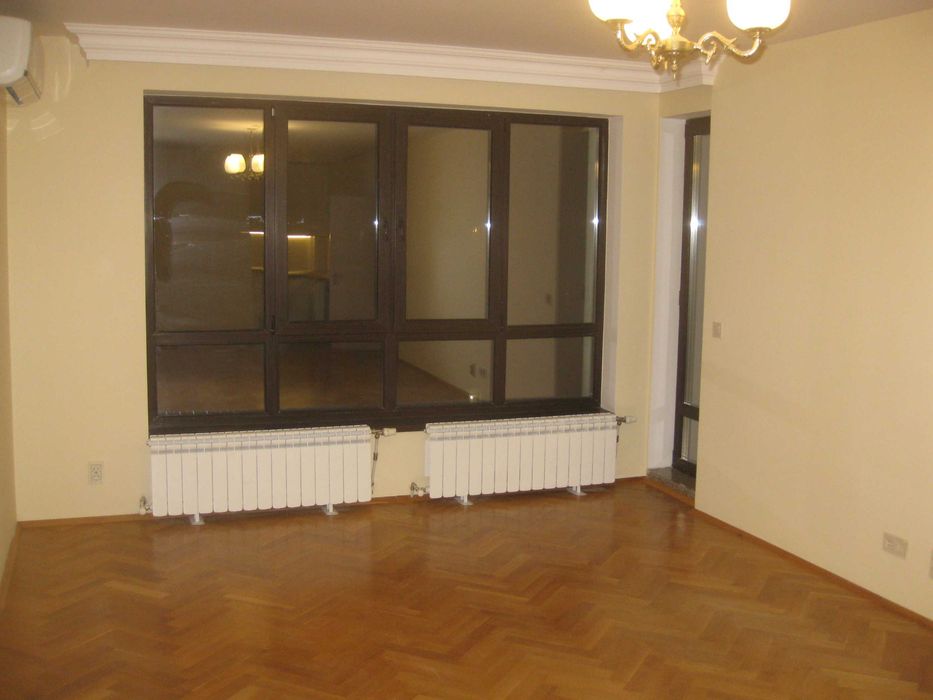 Дава се под наем Двустаен апартамент в София, Център - 69 кв.м за 548.25 € - Снимка #15