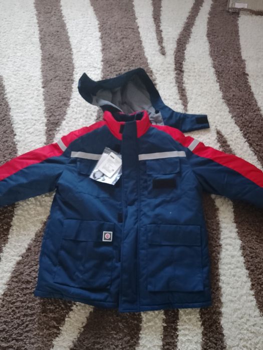 Куртка тёплая новая