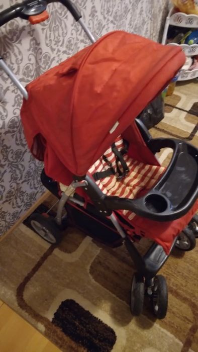 Vand doua caruturi de copii