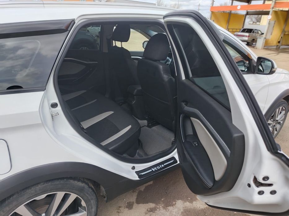 Lada Vesta Cross