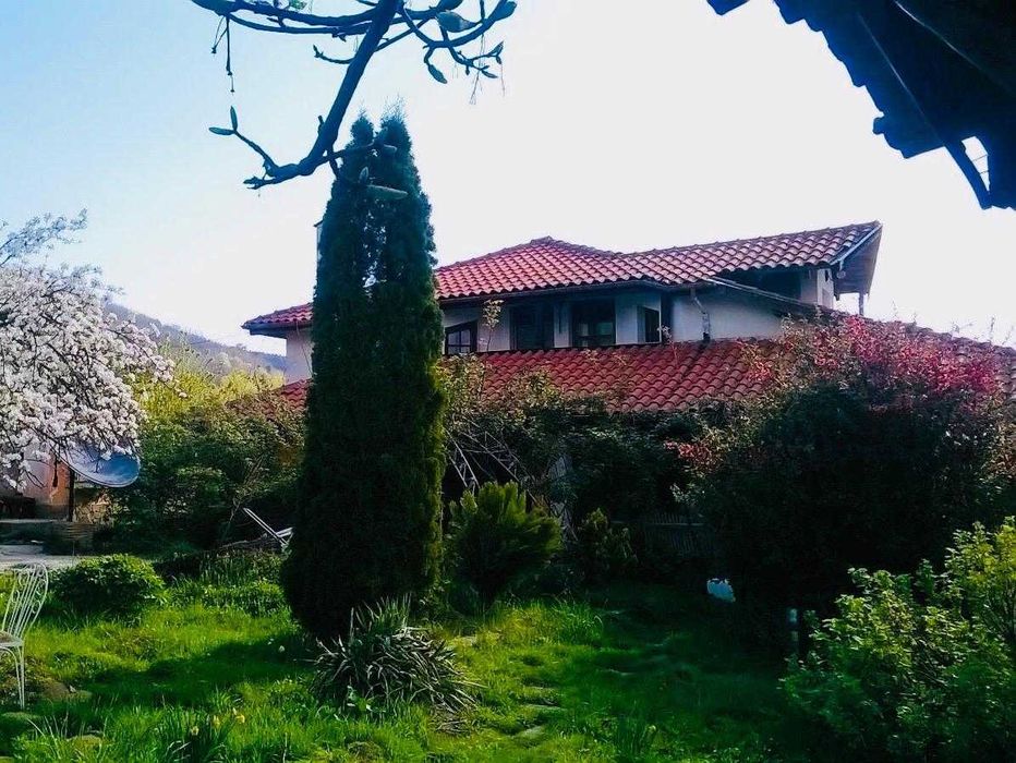 Продавам къща в Априлци