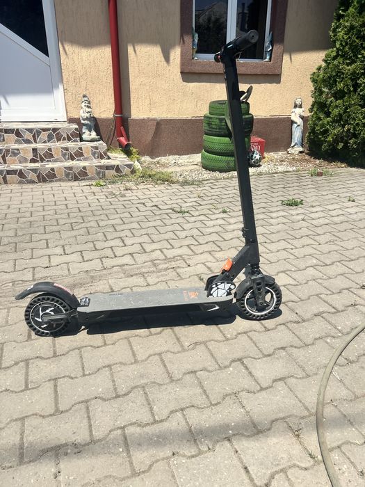 Se vinde trotineta electrica Kukirin S1 pro