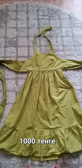 Продам платья 44 и 42 размера