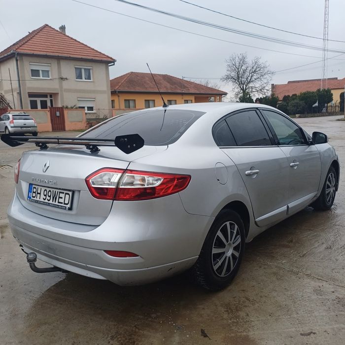 Renault Fluence argintiu