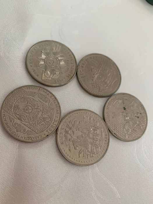 Продам коллекционные монеты