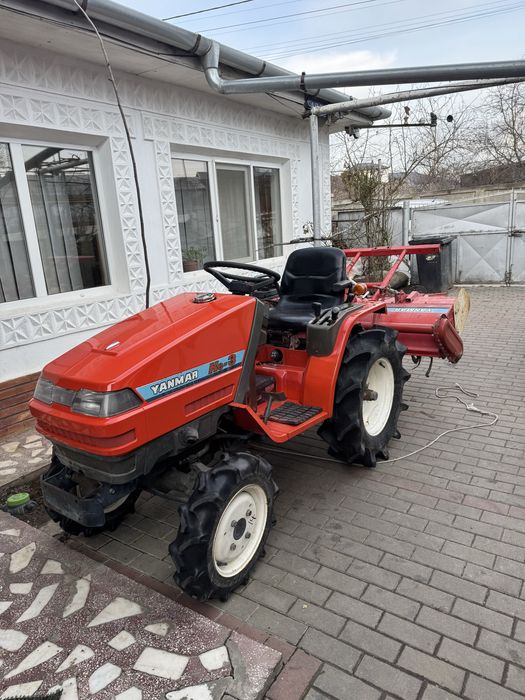Tractor Yanmar 159 ore
