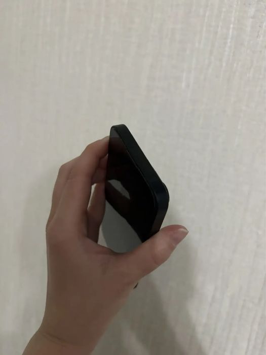 Продам айфон 14 синий