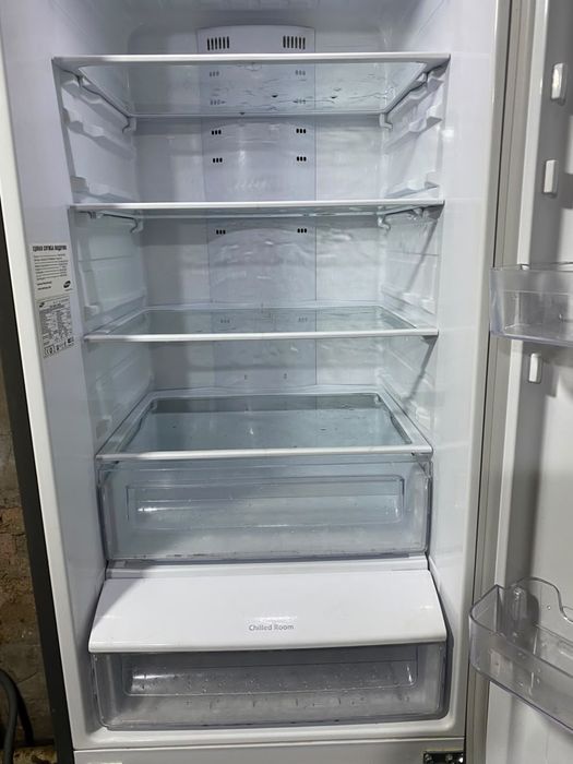 Продам Холодильник.