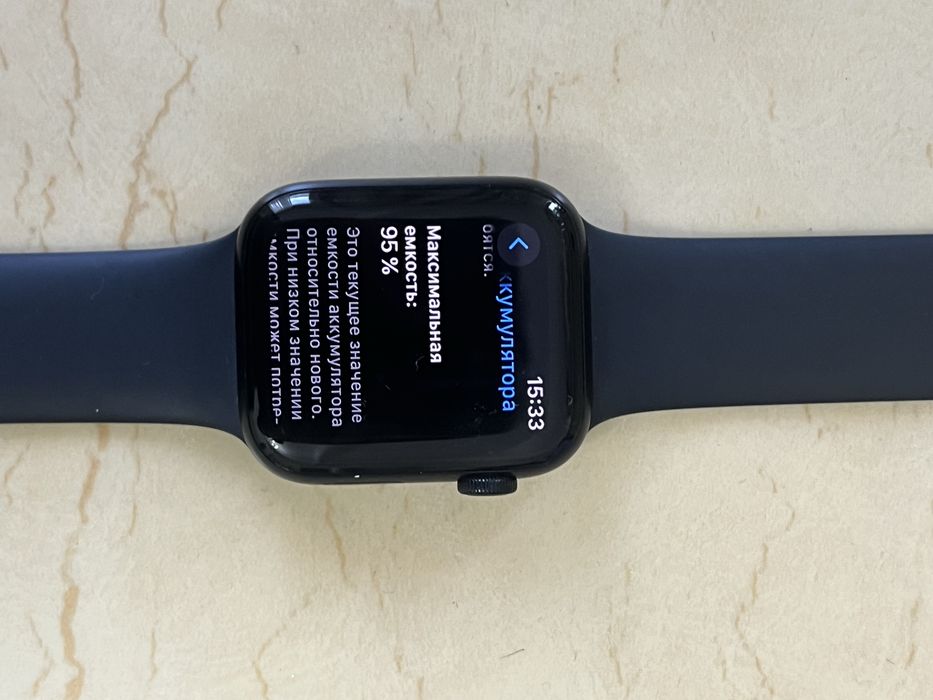 Apple Watch SE2 44mm в отличном состоянии
