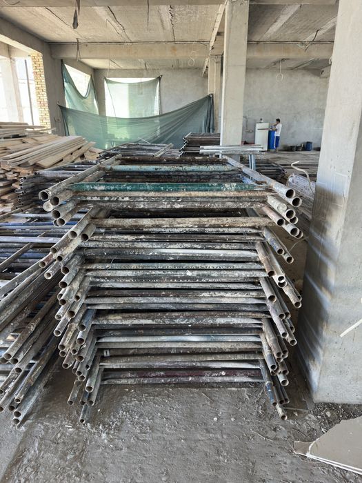 Леса для строики