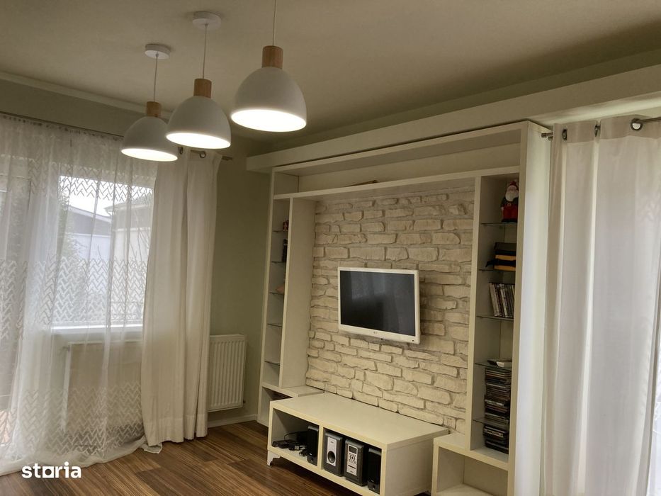 Apartament 2 camere, mobilat, etaj 1, balcon