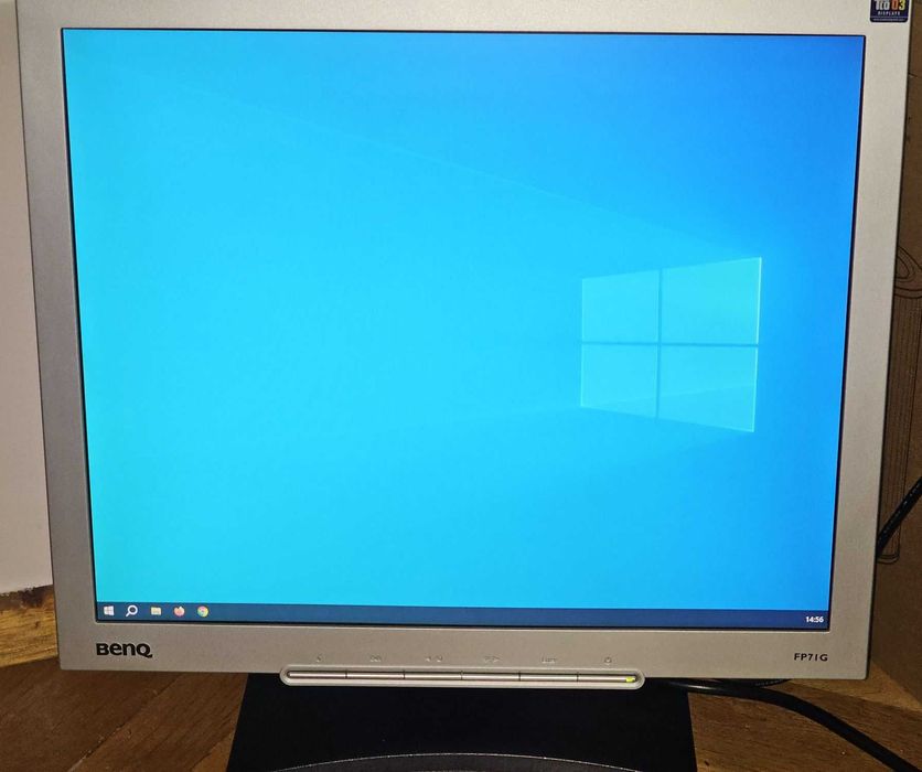 Монитор BENQ FP71G 17 инча