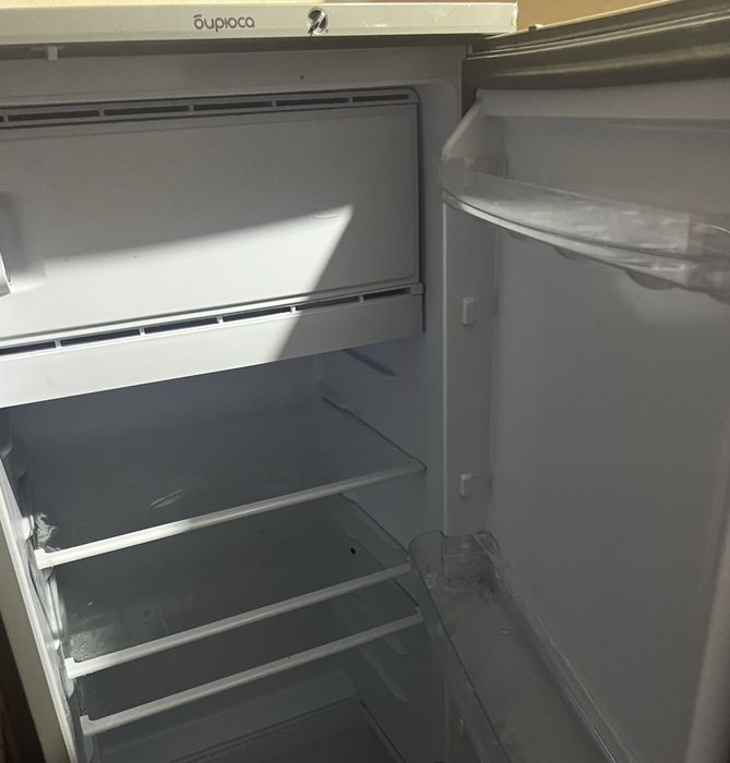 Продам Холодильник Бирюса