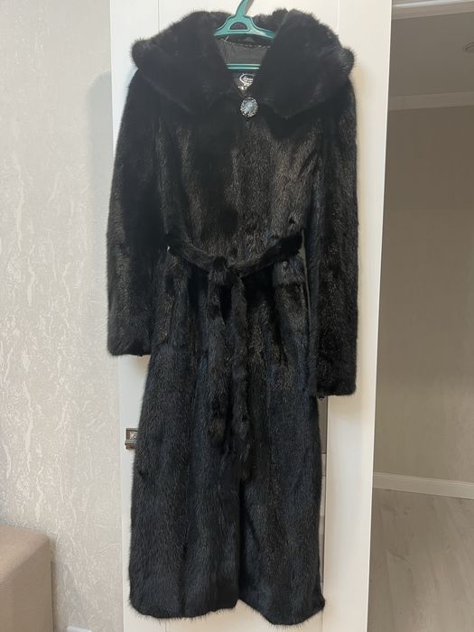 Шуба норковая в отличном состоянии