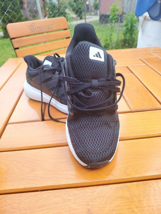 Adidasi ADIDAS  marimea 38