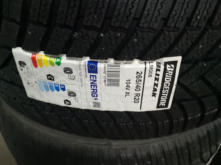 265 40 20 цола гуми нови Bridgestone dot 22
