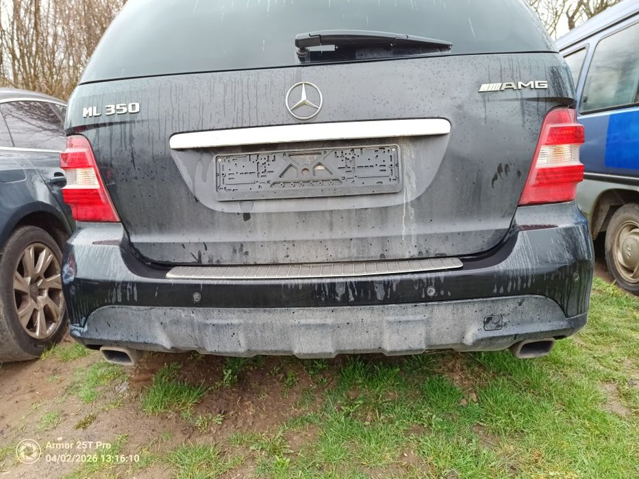 Задна броня AMG за Mercedes ML W164