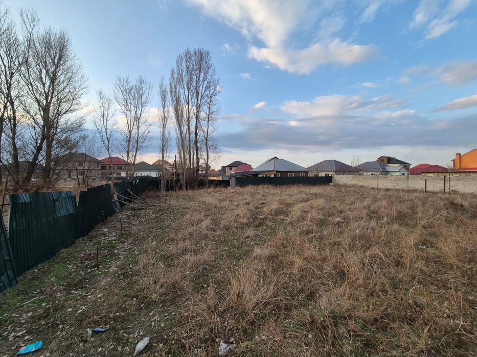 Продам участок земли 10 соток