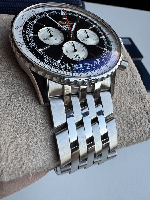 Breitling Navitimer B01 Chronograph 46 гаранция