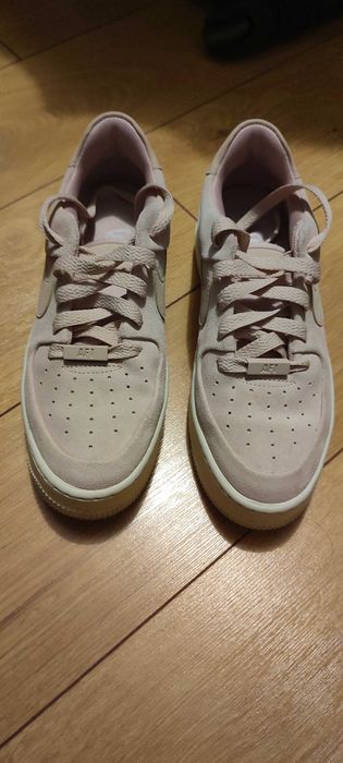 NIKE Air Force 1 Sage Low - бледорозови