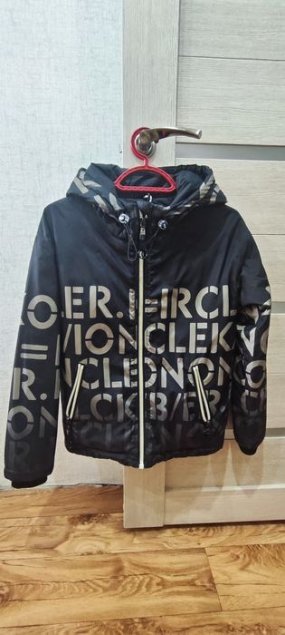 Продам куртку на осень