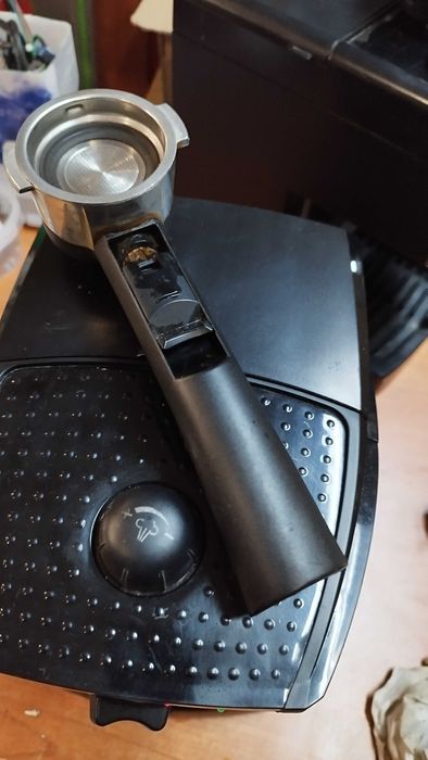 Кафемашина Delonghi EC-150 експресо с крема цедка