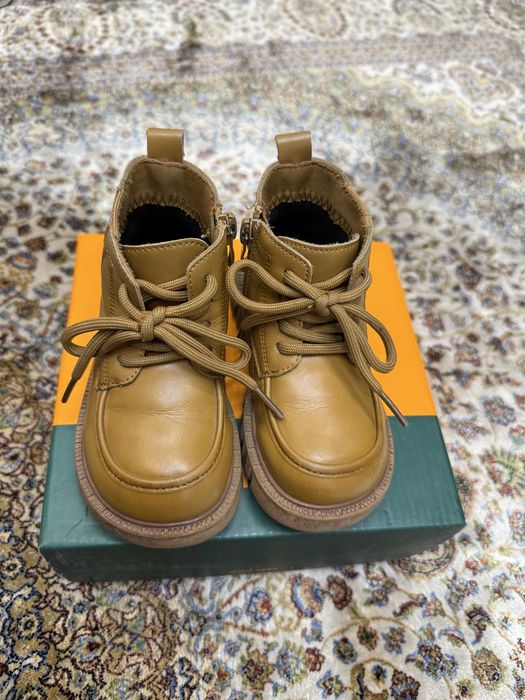 Ботинки для девочек.