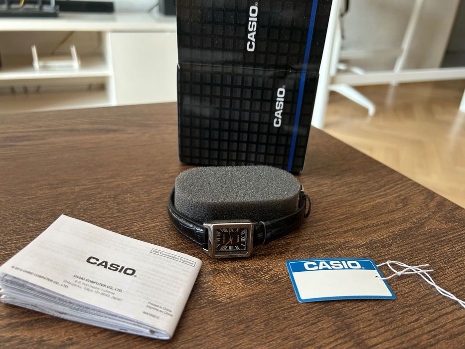 Дамски Casio часовник