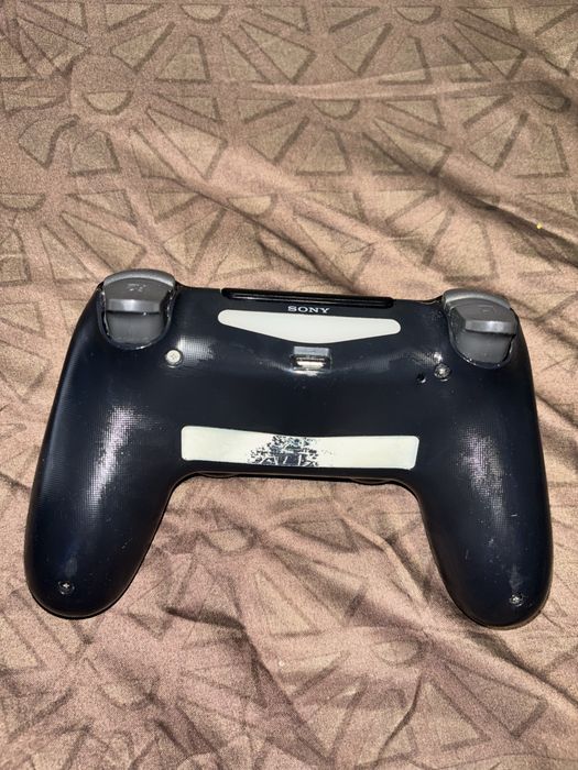 Manetă PlayStation 4 (DualShock 4) – folosită 3 luni, stare foarte bună