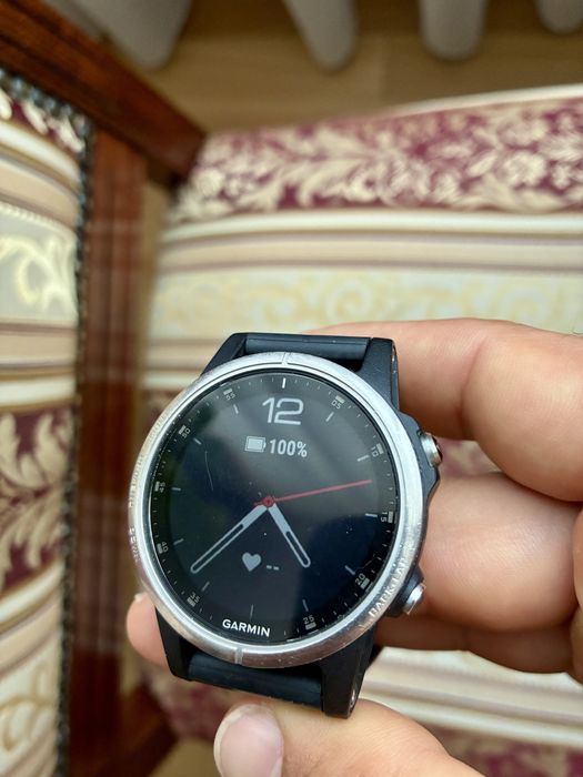 Vand Garmin Fenix 5s Plus cu GPS / harti / muzica