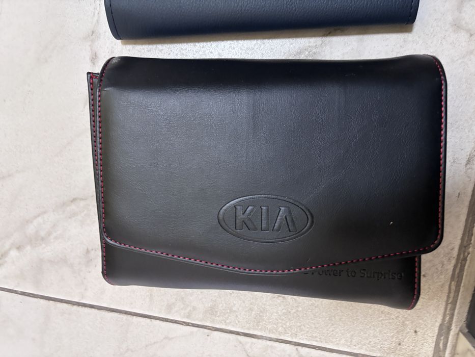 Продам Регистрато  gpс. . Планшет кожа. Вмв. Кия мерс