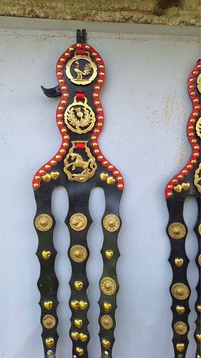 Vând hamuri cai