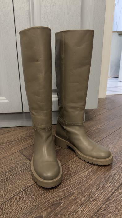 Zara кожаные сапоги 38 (37)