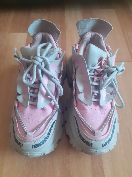 Adidași nr35 în condiții bună