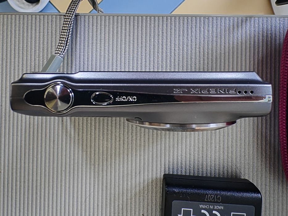 Fujifilm FinePix J Series JZ100 / JZ110 14.0MP Digital Camera - Black