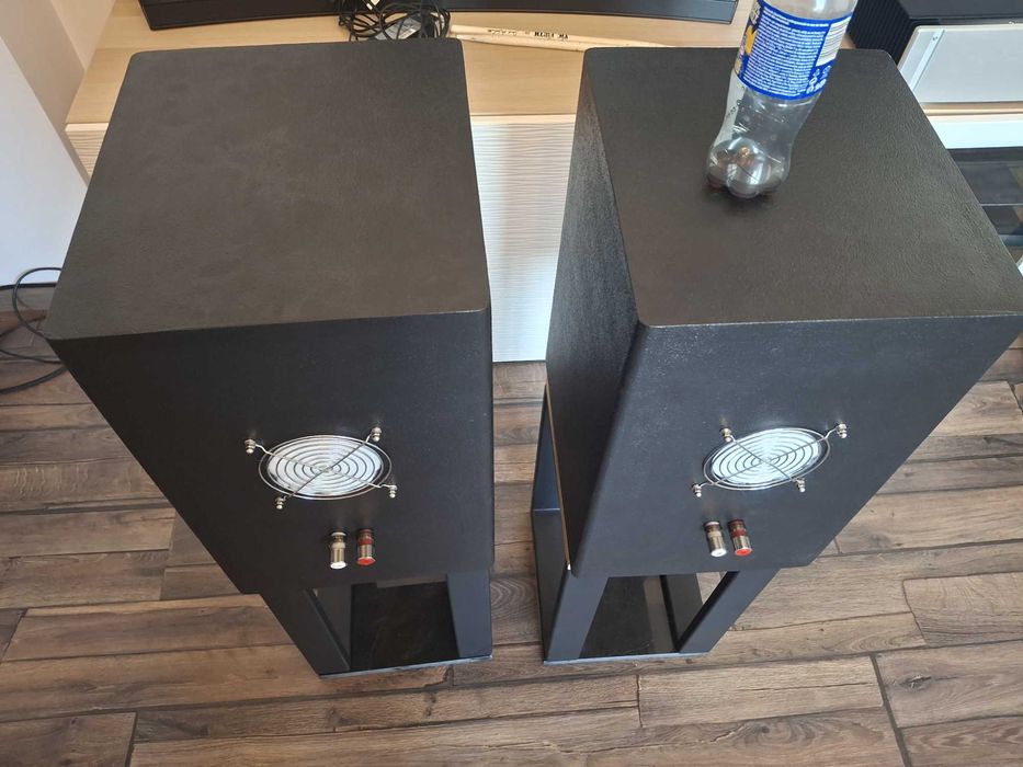 Boxe de raft SEAS a26 , componente de top de la Seas Excel, Prestige, Purity, Jantzen audio, Mundorf. Carcasa este din birch plywood 15 layers