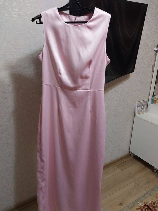 Продам платье новое