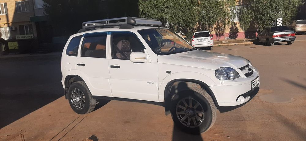 Chevrolet niva 2004