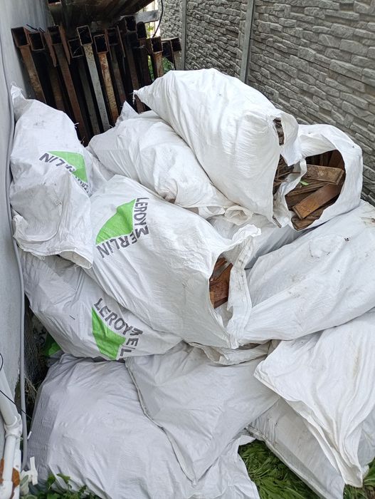 Saci parchet și lemne