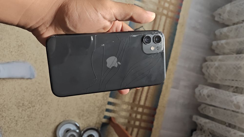 iPhone 11 128 ничего не менялось