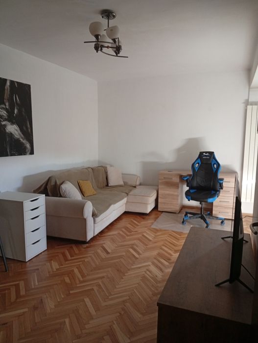 Închiriere apt tip D , două camere
